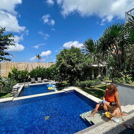 Private Suite In A Kids Friendly Big Shared Villa In Canggu Extérieur photo