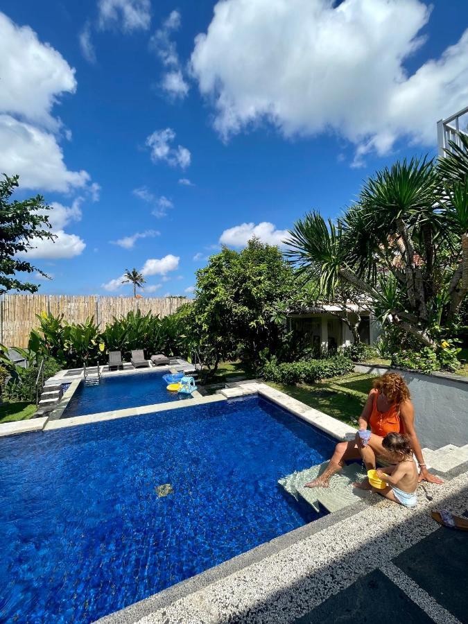 Private Suite In A Kids Friendly Big Shared Villa In Canggu Extérieur photo